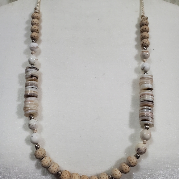 J.Jill Very Cute Beach Gems Single-Strand Necklace - Picture 2 of 7